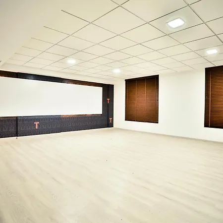 T24 Residency Mumbai International Airport Hotel-2