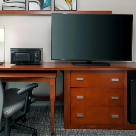 Courtyard By Marriott Asheville-3