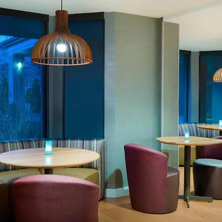 Courtyard By Marriott Asheville-2