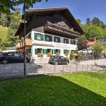 Hotel Restaurant Fruehlingsgarten-3