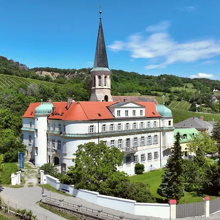 Schloss Gumpoldskirchen-2