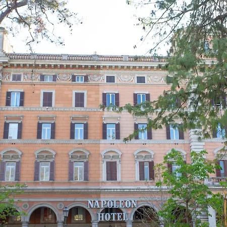 Hotel Napoleon-3