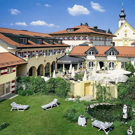 Residenz Heinz Winkler-2