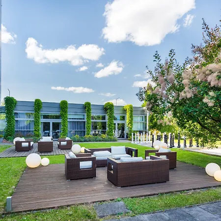 Holiday Inn Prague Airport By Ihg-3