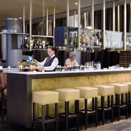 Moevenpick Hotel Frankfurt City Messe-3