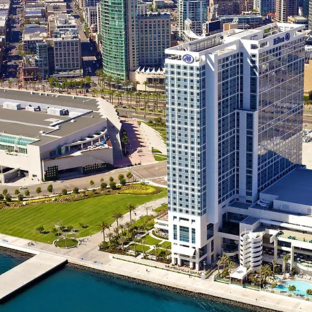 Hilton San Diego Bayfront-3