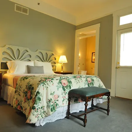 Prairie Guest House-3