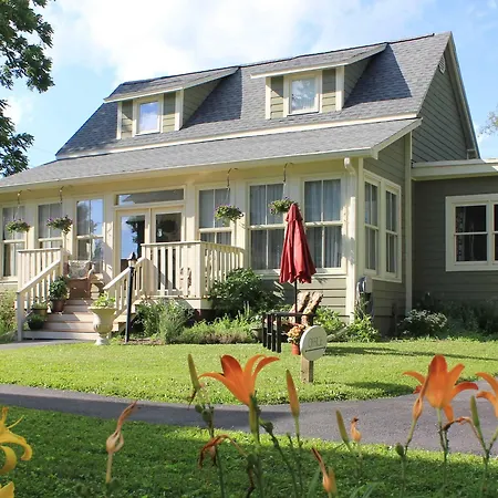 Prairie Guest House-2