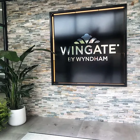 Wingate By Wyndham Long Island City-3