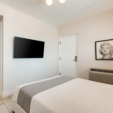 Waterside Hotel And Suites-3