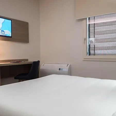 Hotel Touring-2