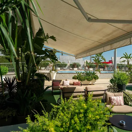 Hilton Garden Inn Sevilla-3