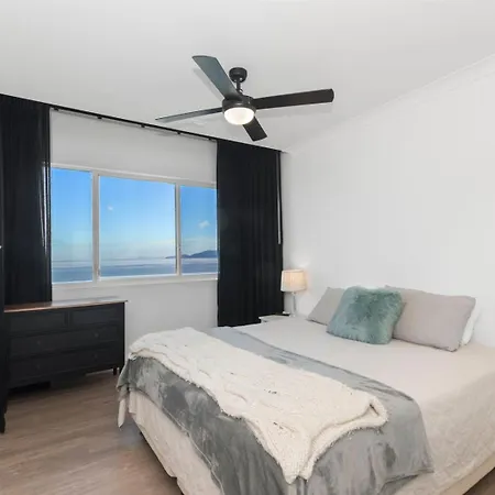 Mariners North Holiday Apartments-3