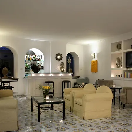Hotel Canasta-3