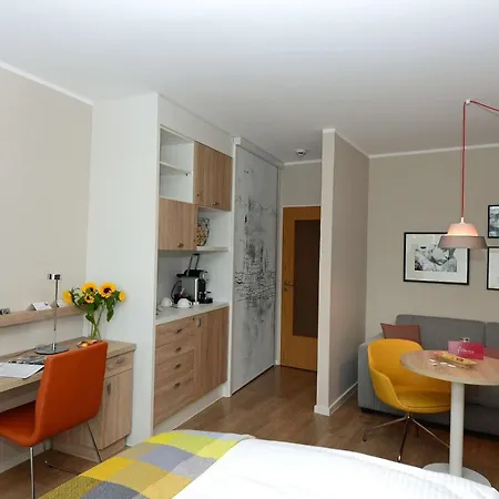 Frederics Muenchen City Schwabing-2