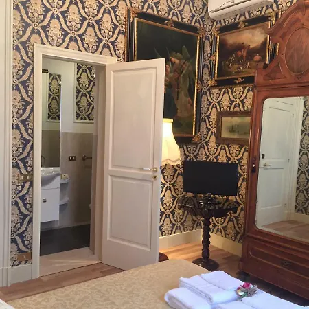 Palazzo Laguardia-3