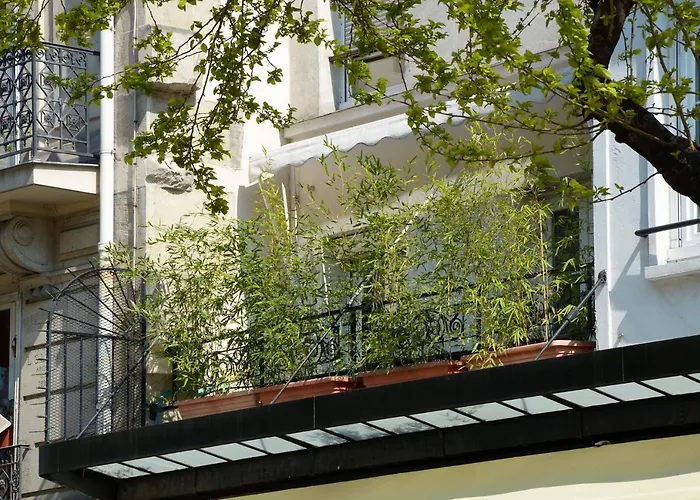 Vacation rental: Holidaysinparis - Republique