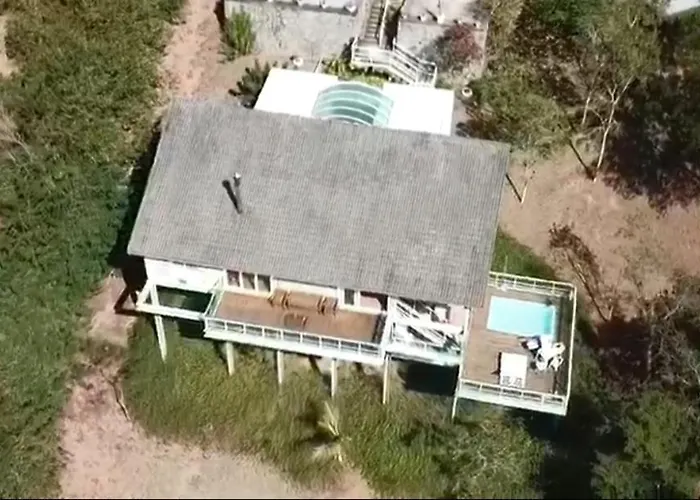 Pousada com piscina: Condominio parque dos eucaliptos