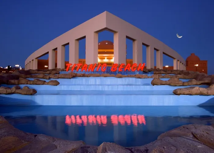 Hôtel Waterpark: Titanic Beach - Families And Couples Only