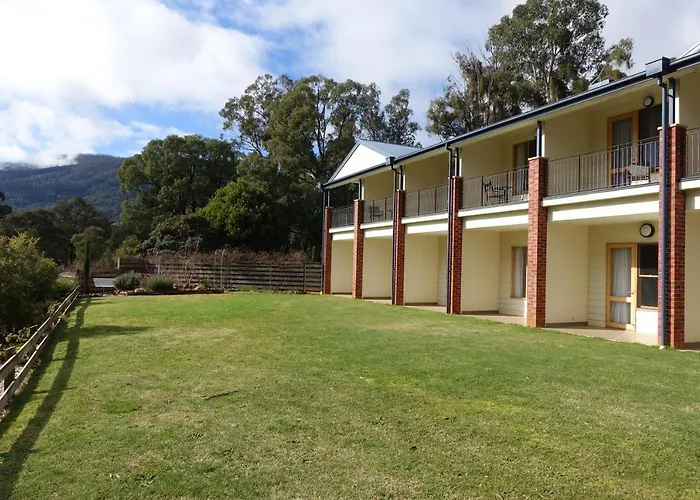 3 star hotels Elkanah Lodge And Conference Centre