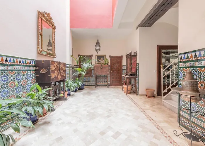 Recaredo Apartments