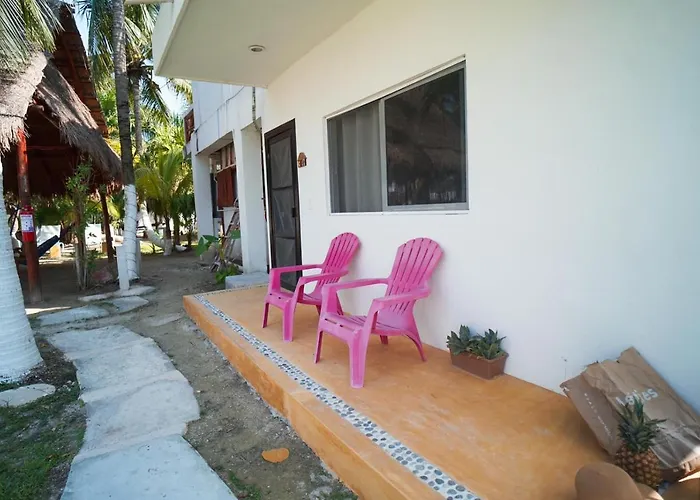 Golden Paradise Hostel