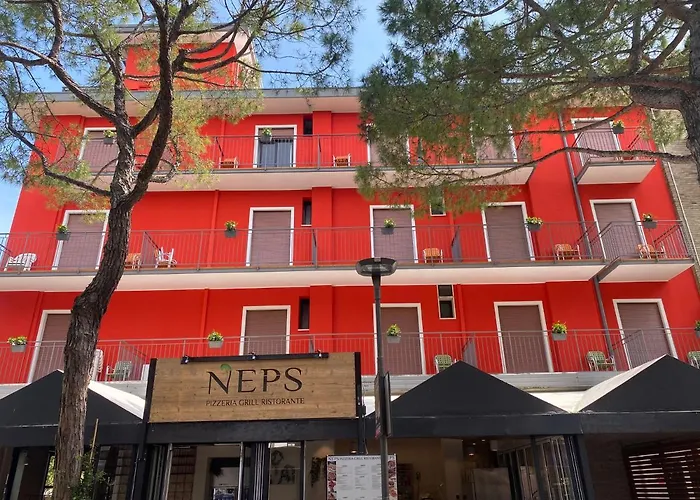 Hotel con vista: Hotel Neps