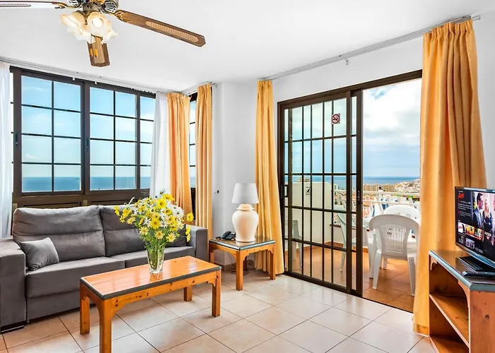 Club Tenerife Apartments