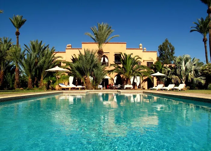 Villa Le Perroquet Bleu