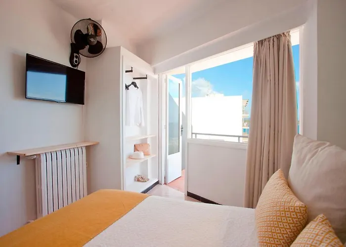 Pinomar (Adults Only)