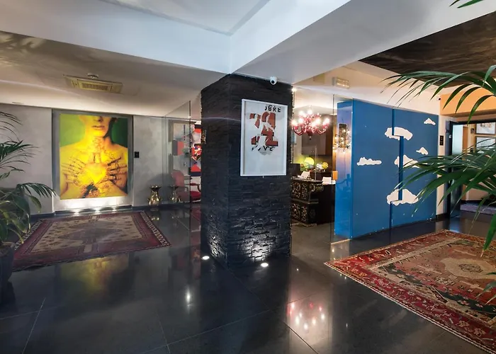 Albergo centrale: Residence Acqua del Conte