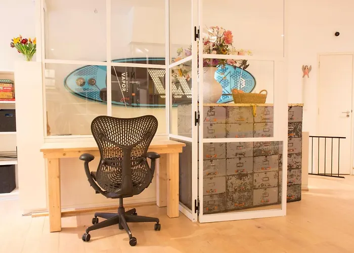 Ping Pong hotel: Flo'S Atelier - Family Studio Note Studio Is Adjacent To Flo'S Apartment