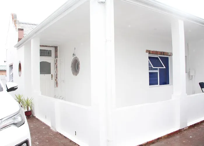 The White House Lodge