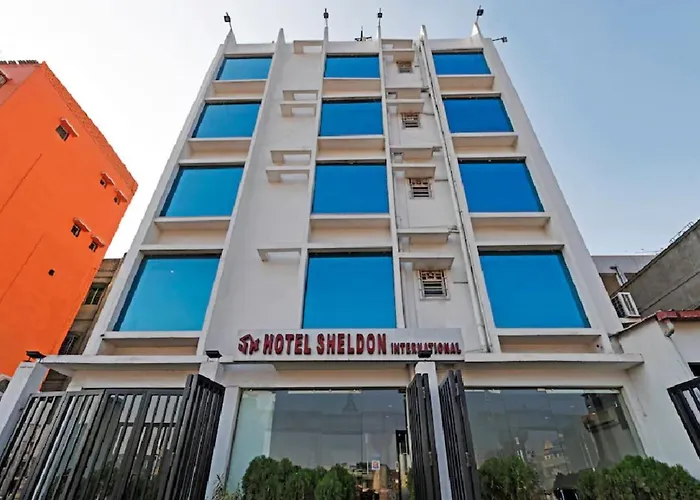 Hotel Sheldon International Near Science City