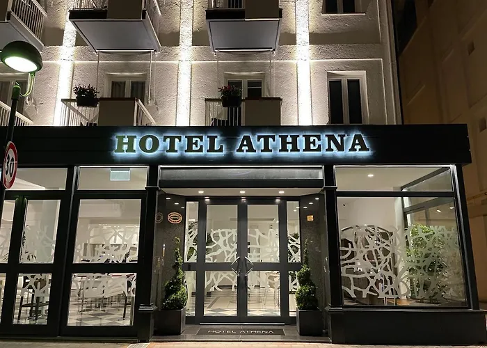  Athena