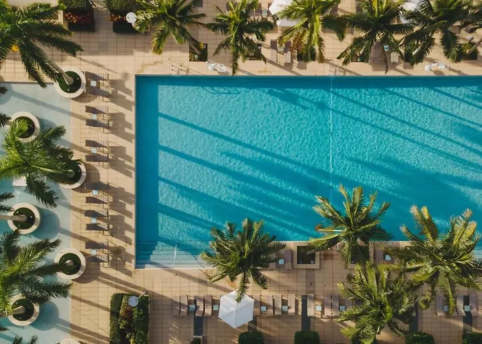 Jacuzzi hotel: Four Seasons Hotel Miami