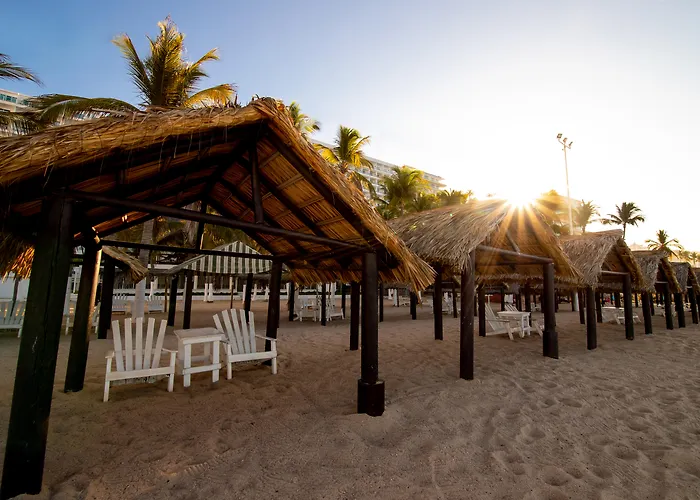 Beach hotel: Emporio Acapulco