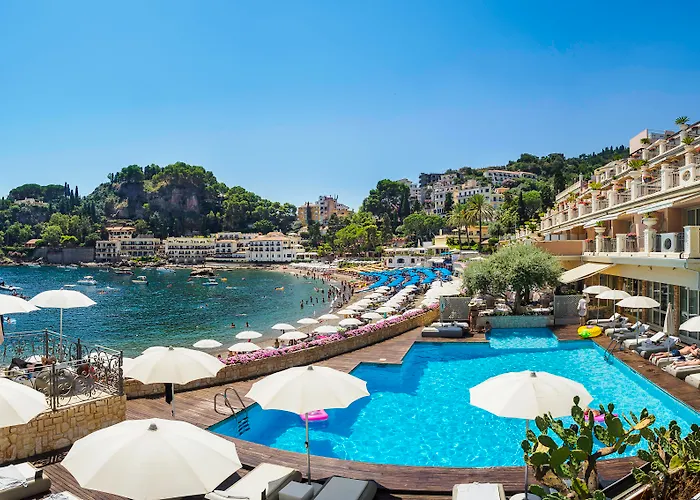 Beach hotel: Mazzaro Sea Palace - The Leading Hotels Of The World