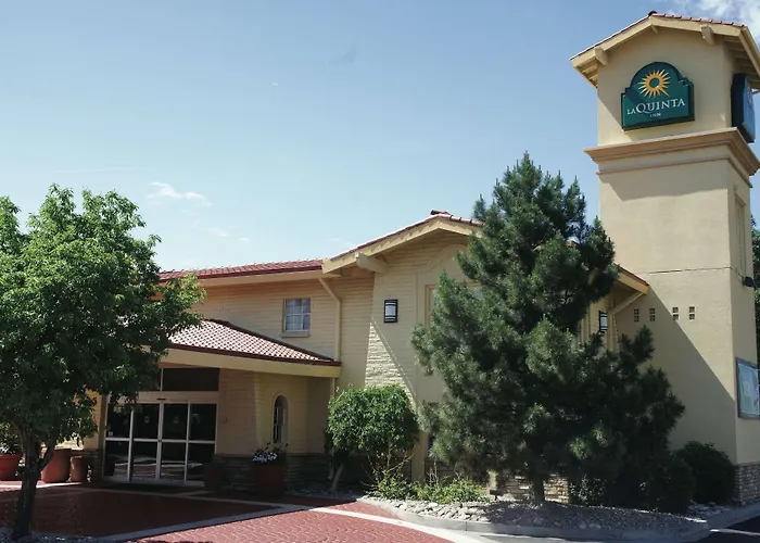 Hotel near College: La Quinta Inn By Wyndham Denver Cherry Creek