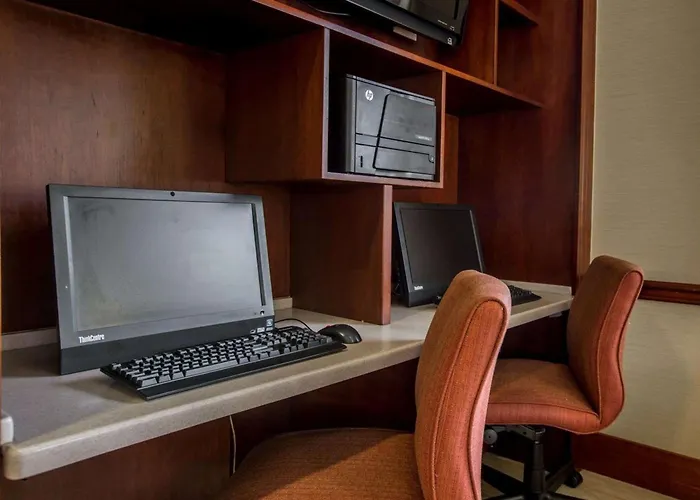 Quality Inn & Suites Biltmore East