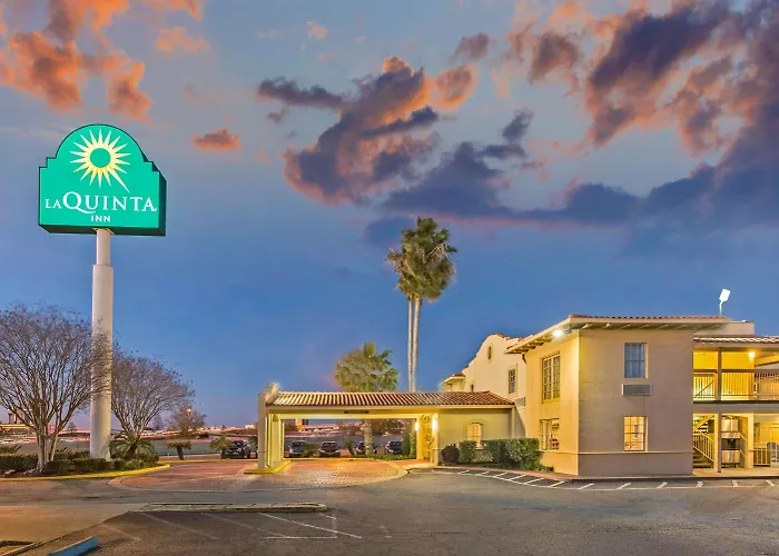 La Quinta Inn By Wyndham New Orleans Causeway