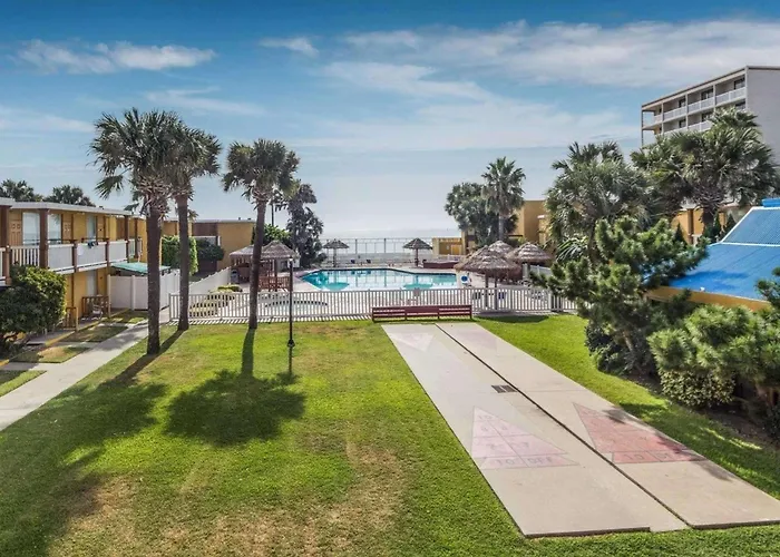 Pet Friendly hotel: Quality Inn & Suites Corpus Christi Beachside