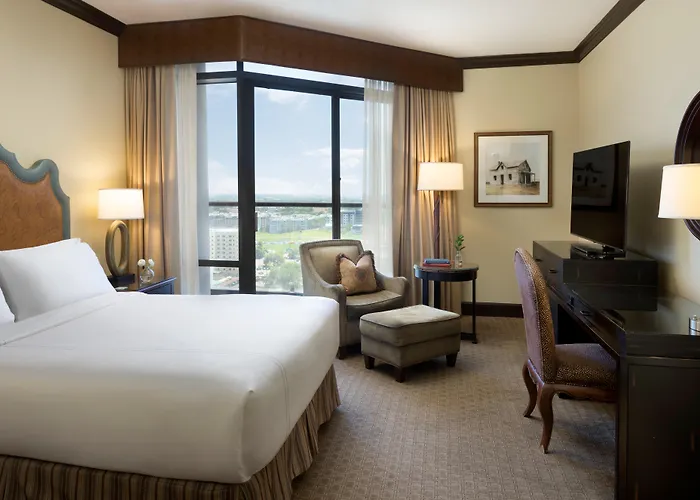 Hotel with view: Omni Austin Hotel Downtown