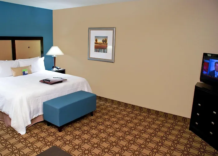 Hampton Inn & Suites Charlotte-Airport