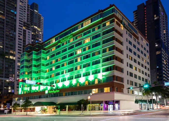 Pet Friendly hotel: Holiday Inn Hotel Port Of Miami-Downtown By Ihg