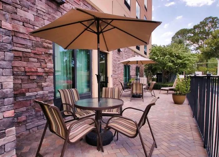 Luxury hotel only: Hampton Inn & Suites Jacksonville Beach Boulevard/Mayo Clinic