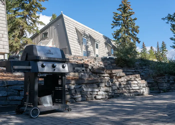 Cabin: Tunnel Mountain Resort