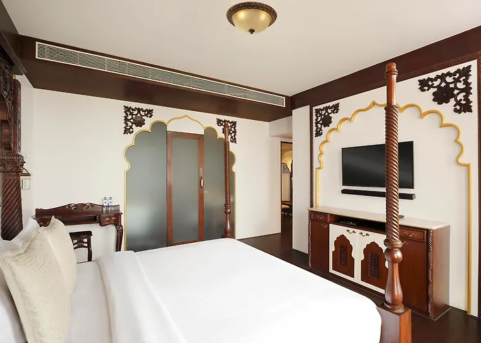 Novotel Mumbai Juhu Beach