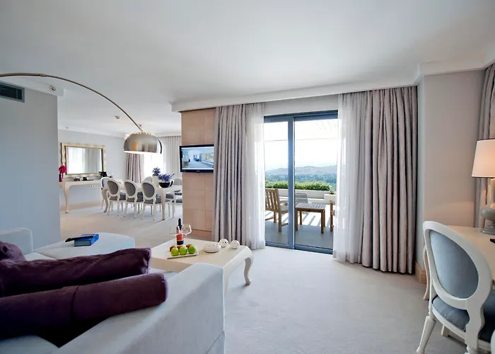 Hotel mit Pool: Ramada Resort By Wyndham Bodrum