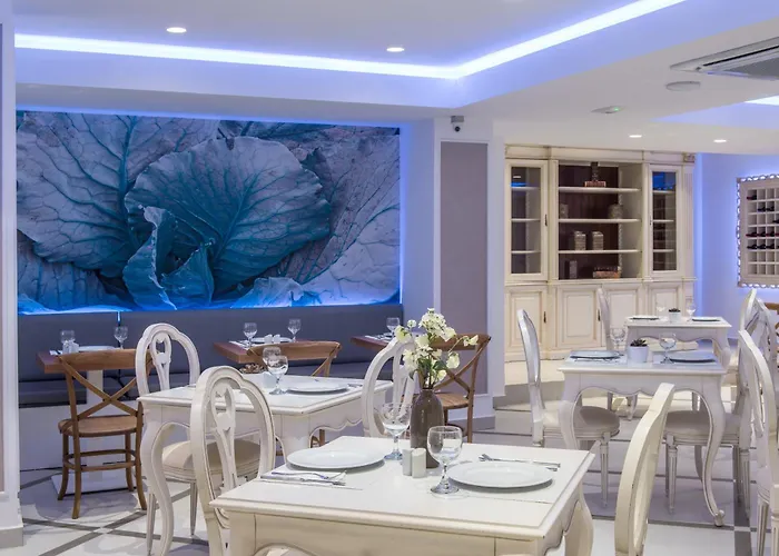 Hotel: Mari Kristin Beach Hotel